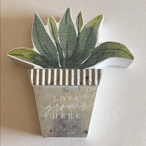 Plant Pot Wall Decor Sign - Green Leaves
